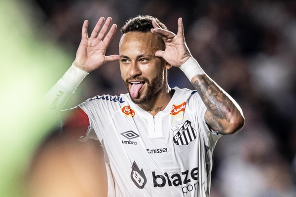 Padre de Neymar: Creen que se rompe el ligamento cruzado anterior por jugar al pquer