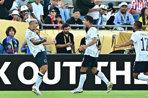 Monterrey Impone Su Juego y Domina al Urawa Reds en el Mundial de Clubes