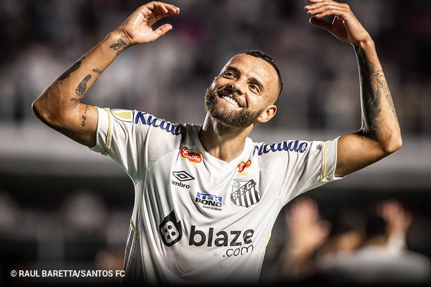 Santos recebi y derrot al Ituano