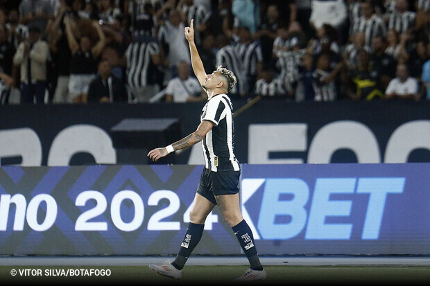 Botafogo bati Palmeiras